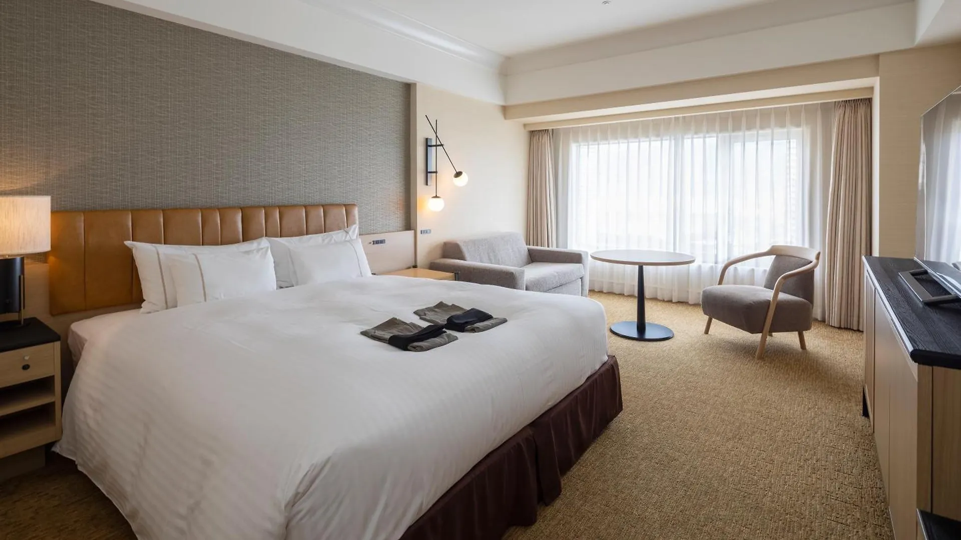 Kobe Bay Sheraton Hotel & Towers